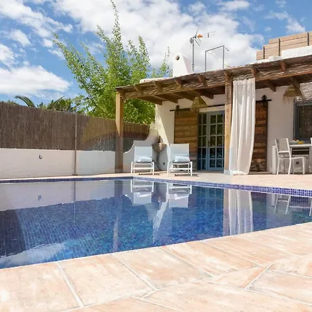 Feriehus Eivissa - Casa En Con Piscina Privada Y A 150m De La Playa - Deltavacaciones *